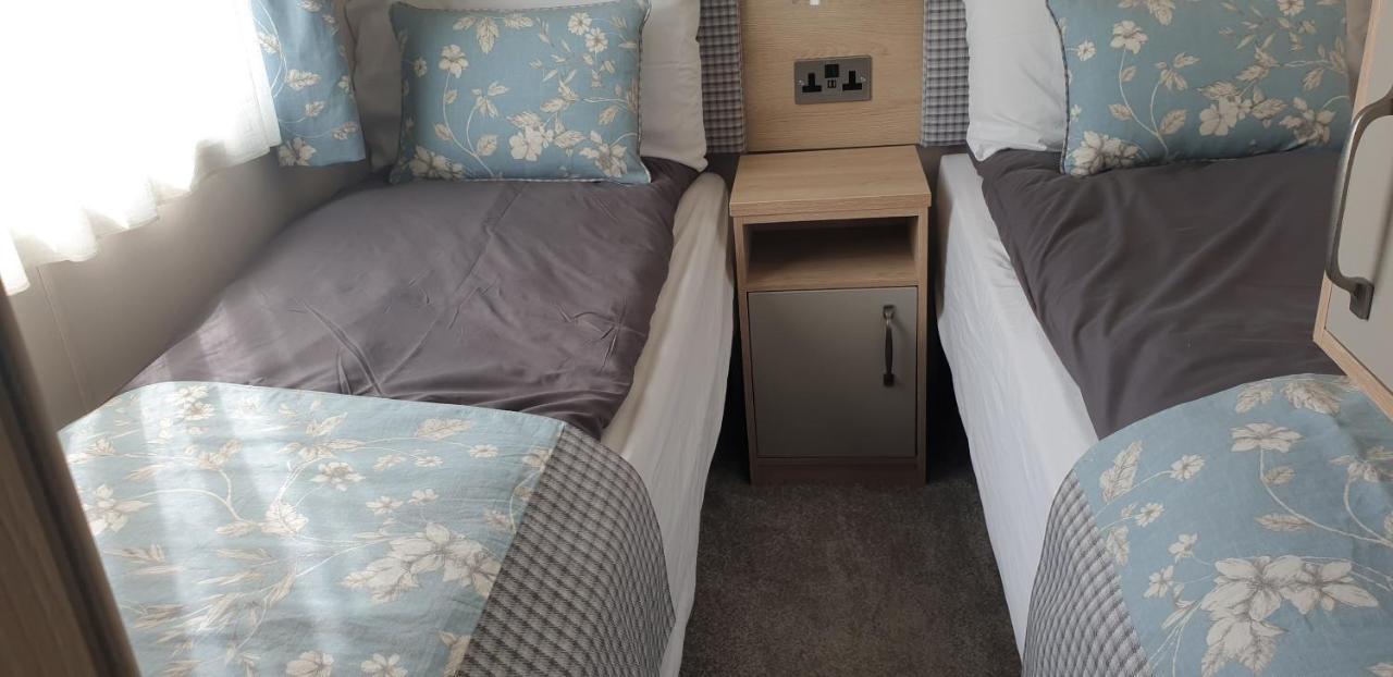Caravan In The Cotswolds Villa Cirencester Kültér fotó