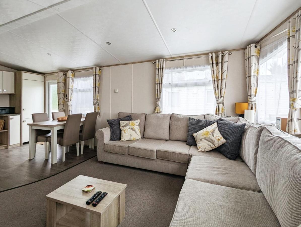 Caravan In The Cotswolds Villa Cirencester Kültér fotó