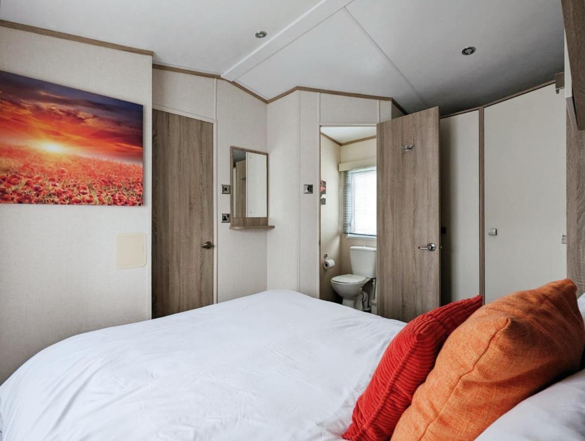 Caravan In The Cotswolds Villa Cirencester Kültér fotó